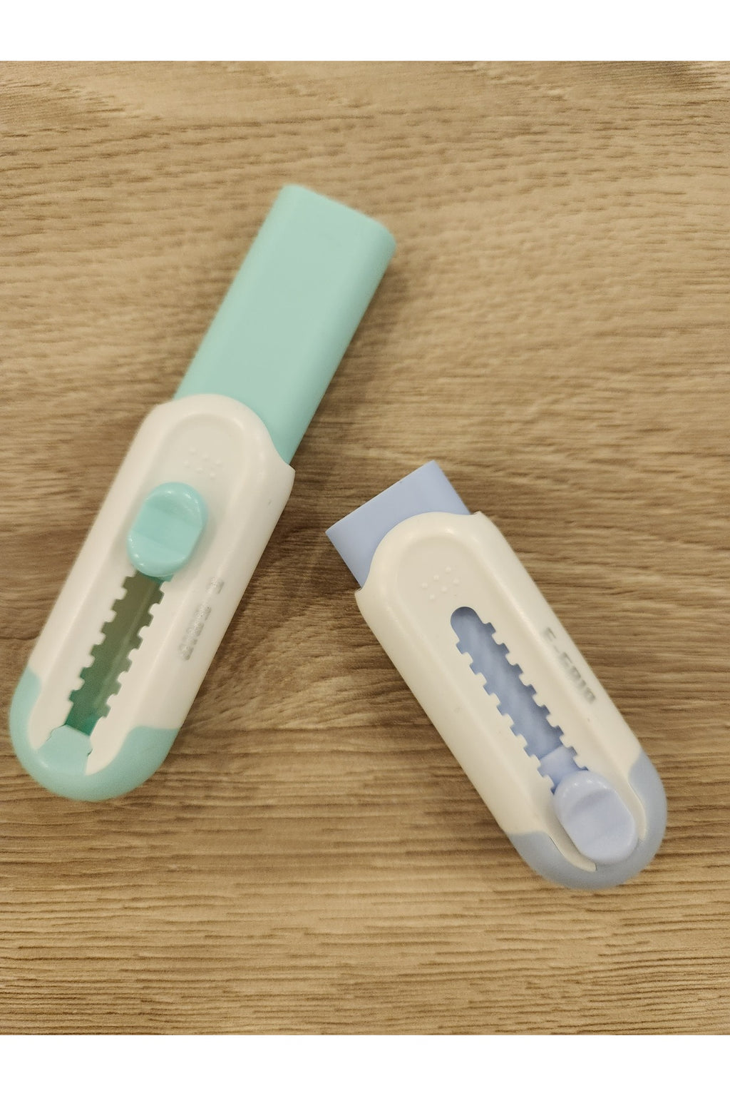 2'li E-grip Sürgülü Açılır-kapanır Silgi