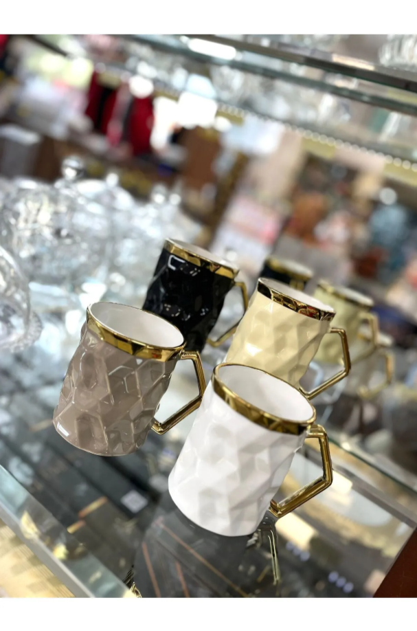 Comely Altın Yaldızlı Porselen Kupa