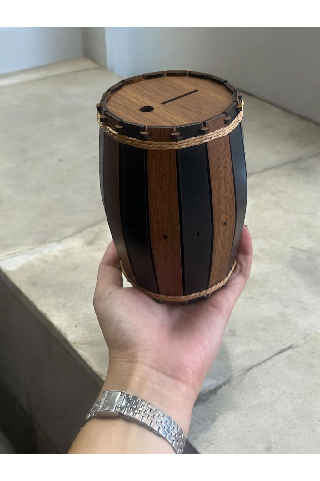 Dekoratif Hediyelik Anahtarlı Ahşap Fıçı Kumbara 20x14 cm