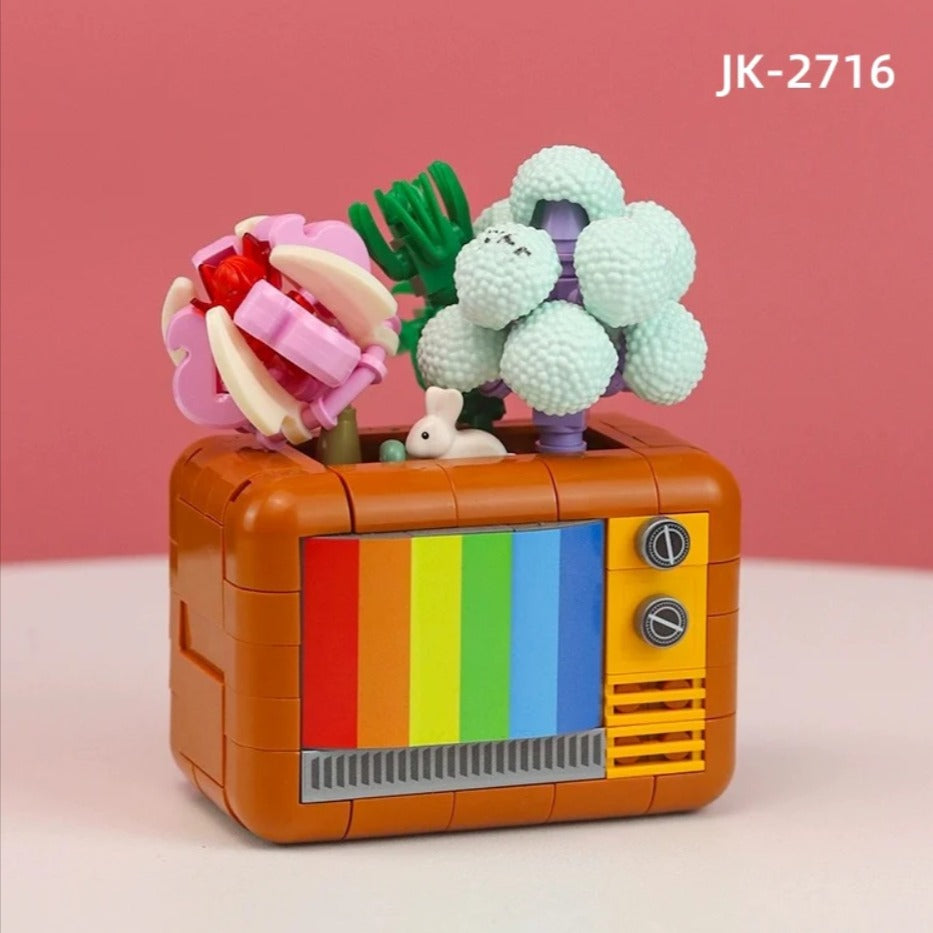 JAKİ Çiçekli Nostalji Serisi: Televizyon | 207 Parça Mikro Bloklar | 8+ Yaş | Sukulentli Retro Televizyon Maketi